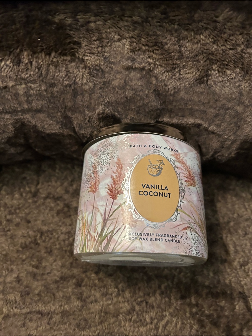 Bath & Body Works Vanilla Coconut Candle - Pink/Gold